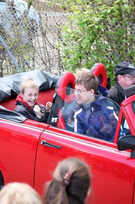 Soli-Tour 2012_31.JPG - Xaver mit den Kids